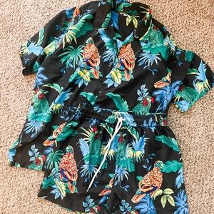 Fashion Nova Mens 2 piece tropical set/ Button up and shorts/ Unisex